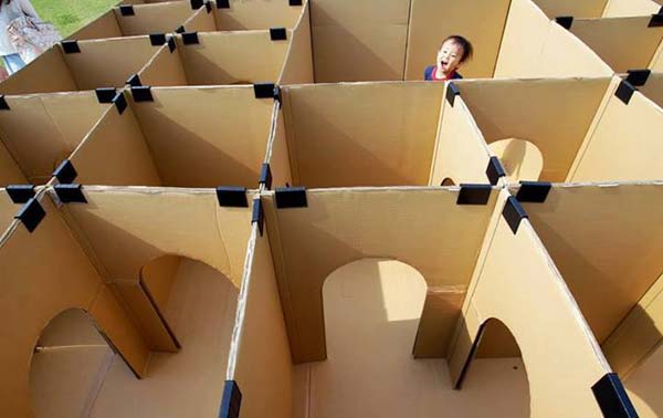 kids-cardboard-box-activities-woohome-3