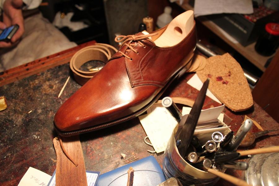 Обувь французского бренда Dimitri Gomez создается только из высококачественных натуральных материалов.