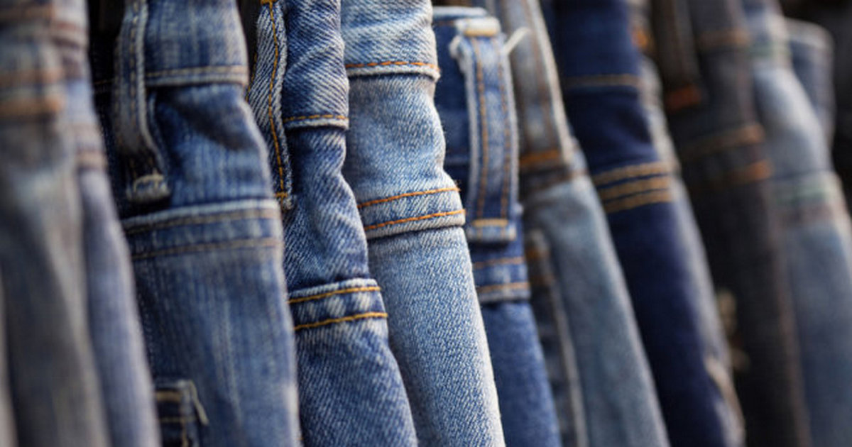 Как постирать джинсы и не испортить их